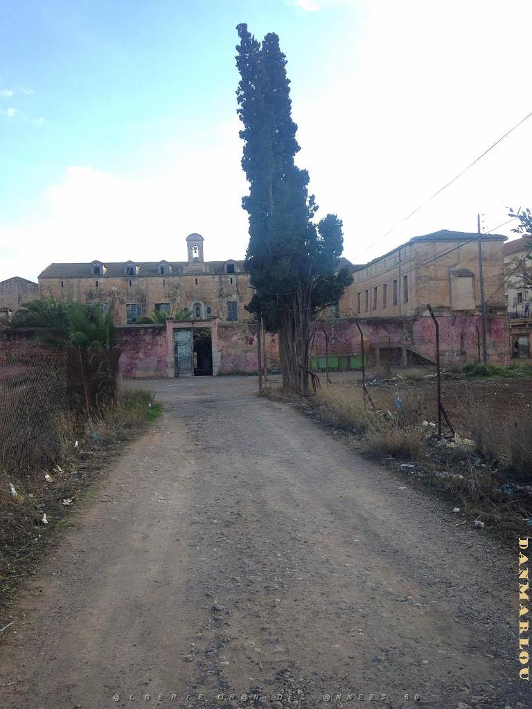 MISSERGHIN L ORPHELINAT (13).jpg